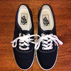 Women’s VANS Authentic Lo Pro shoe